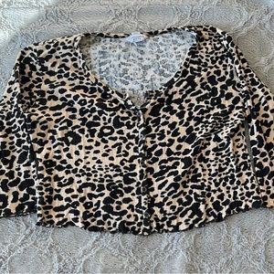 Cheetah Print half sleeve
